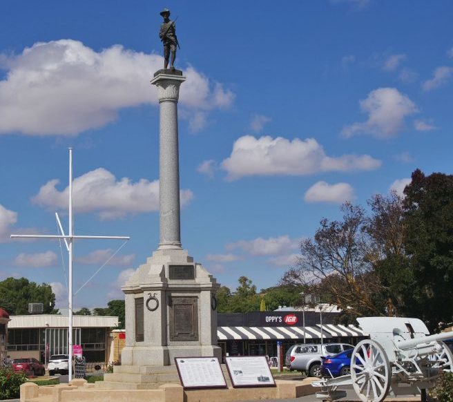 г. Берра. Военный мемориал.