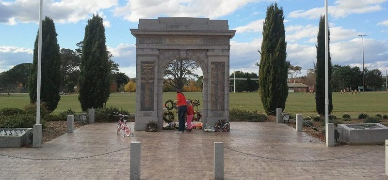 г. Бунгедор. Военный мемориал.