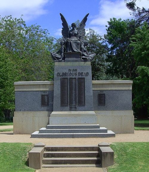 г. Веллингтон. Военный мемориал.