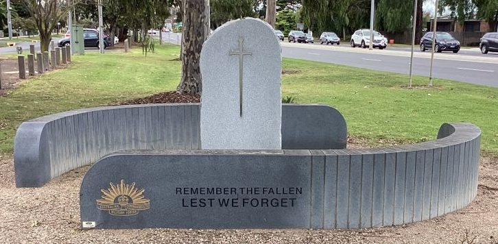 г. Верриби. Памятник павшим.