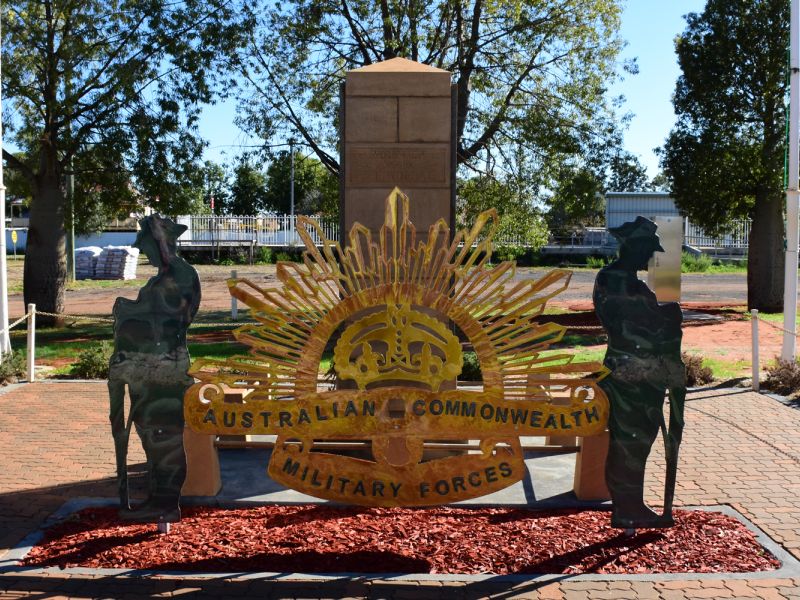 г. Морвен. Военный мемориал. 