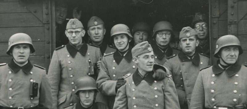 Личный состав одной из эстонских рот 33-го резервного полицейского батальона.