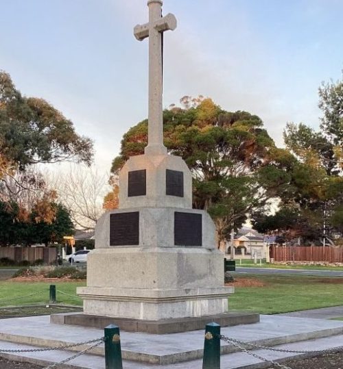 г. Моргнинтон. Военный мемориал.