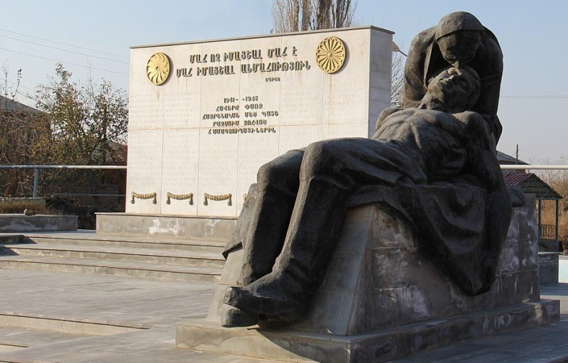 с. Джанфида. Памятник погибшим односельчанам.