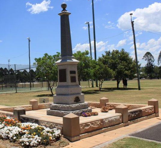 г. Грейсвилл. Военный мемориал.