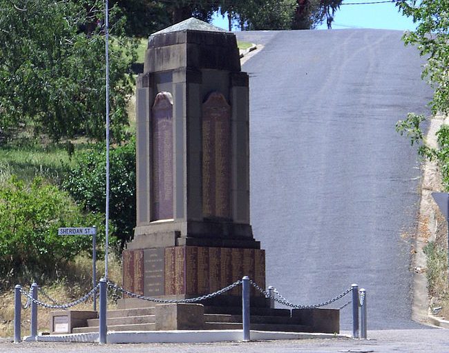 г. Гундагай. Военный мемориал.