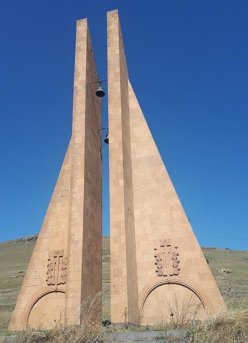 с. Гомадзор. Памятник погибшим односельчанам.