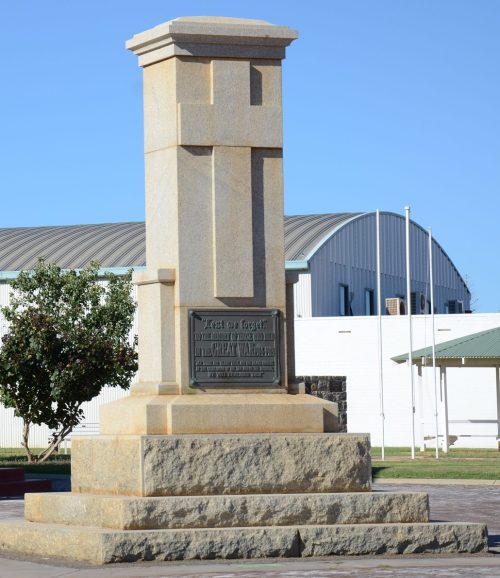 г. Джералдтон. Военный мемориал.
