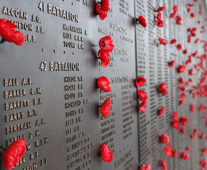 Список погибших в ходе Второй мировой войны военнослужащих в Австралийском военном мемориале.