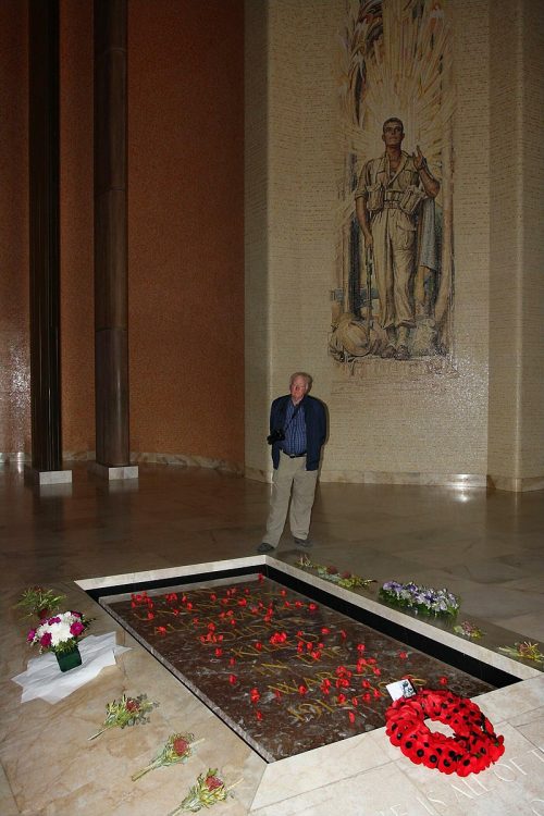 Могила неизвестного солдата.