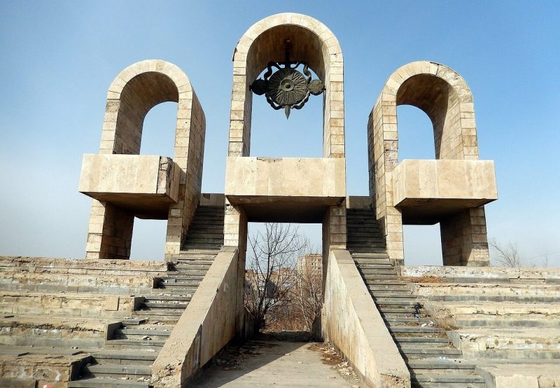 г. Ереван. Памятник «40 лет Победы».