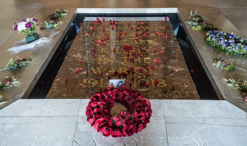 Могила неизвестного солдата.