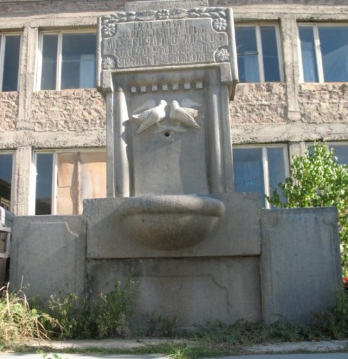 с. Маргаовит. Памятник погибшим односельчанам.