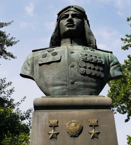 г. Ереван. Памятник Нельсону Степаняну.