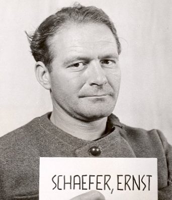 Эрнст Шефер в качестве свидетеля на Нюрнбергском процессе.