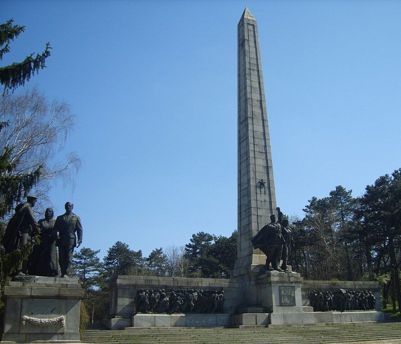 г. София. Братская могила, Борисова градина.