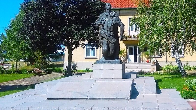 с. Старо Железаре. Антифашистские мемориалы.