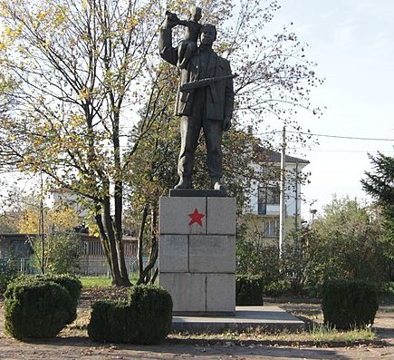 с. Чепинцы. Памятник партизанам.