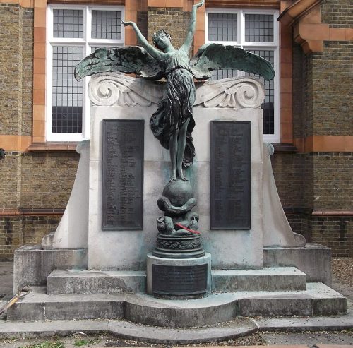 г. Лондон. Военный мемориал Ливси-холл.