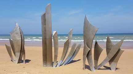 Мемориал «Отважные» на месте высадки десанта.