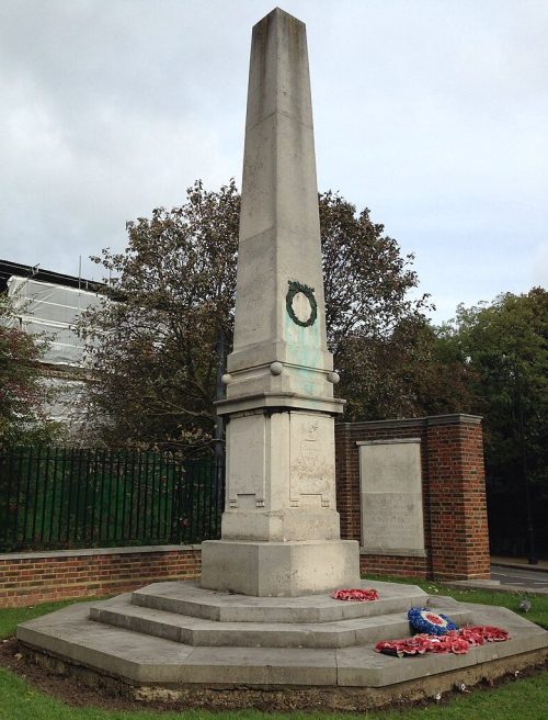г. Лондон. Военный мемориал в Хэмпстеде.