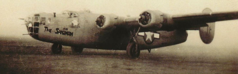 Consolidated B-24D-55-CO «Песочный человек» перед вылетом на задание против Плоешти. 1 августа 1943 г.