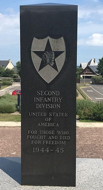 Памятник 2-й пехотной дивизии.