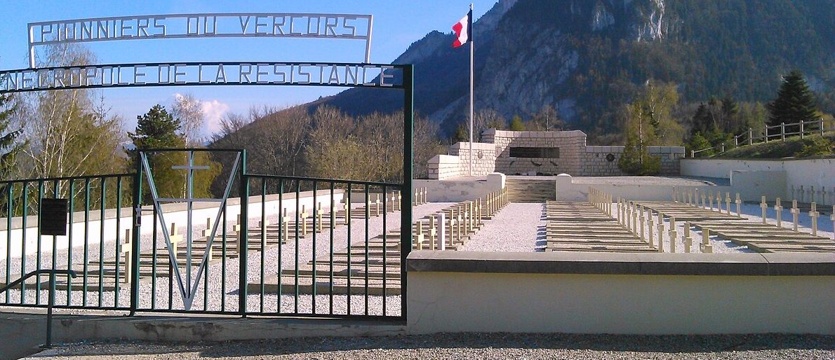 г. Сен-Низье-дю-Мушерт. Воинское кладбище.