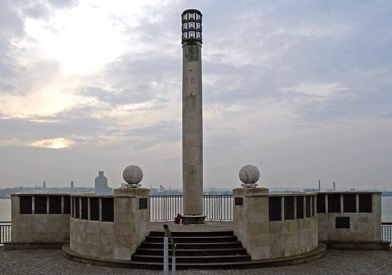 г. Ливерпуль. Военный мемориал торгового флота. 