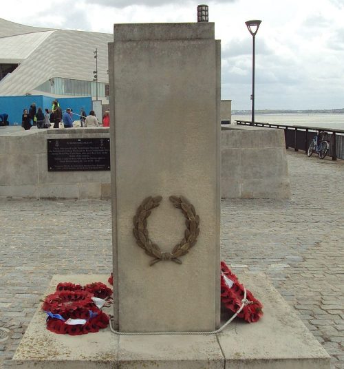 г. Ливерпуль. Военный мемориал торгового флота. 