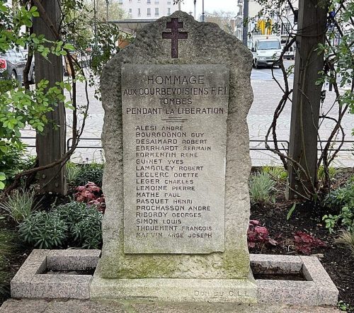 п. Курбевуа. Памятник погибшим бойцам Сопротивления.