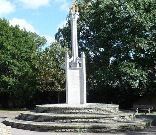 г. Поттерс-Бар. Военный мемориал.