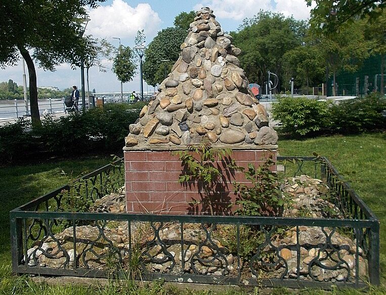 г. Будапешт. Мемориал холокоста.