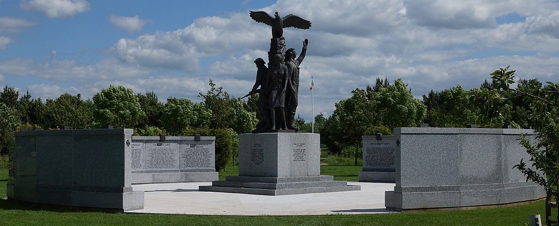 г. Стаффордшир. Военный мемориал Войска Польского, посвященный павшим военнослужащим в Первой и Второй мировых войнах.