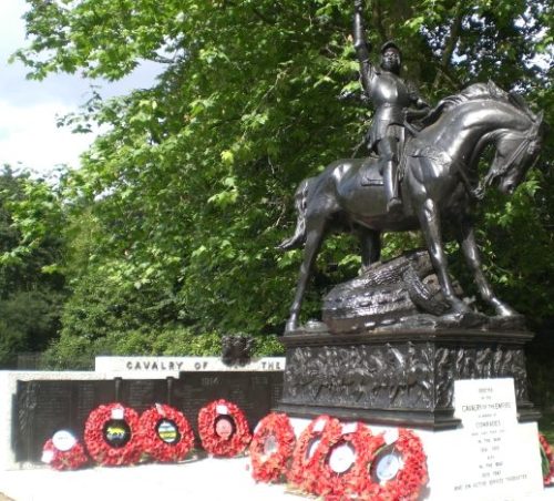 г. Лондон. Мемориал «Кавалерия Империи» посвящен службе кавалерийских полков в Первой и Второй мировых войнах.