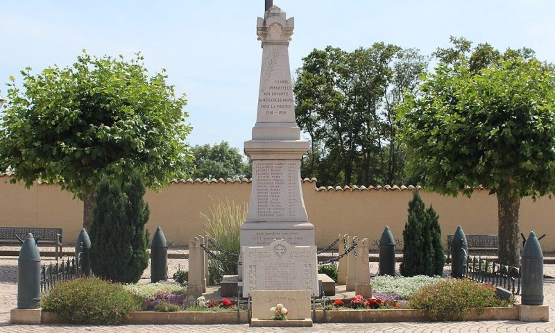 г. Реплонжес. Военный мемориал. 