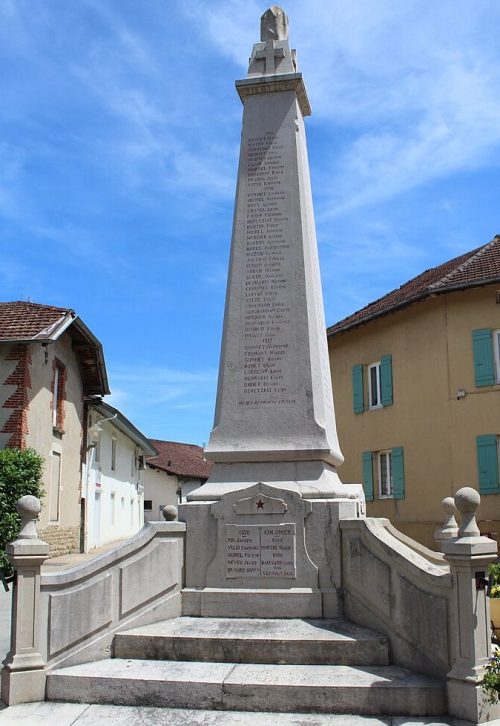 г. Фуассиа. Военный мемориал. 