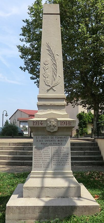 г. Сен-Дидье-де-Форман. Военный мемориал.