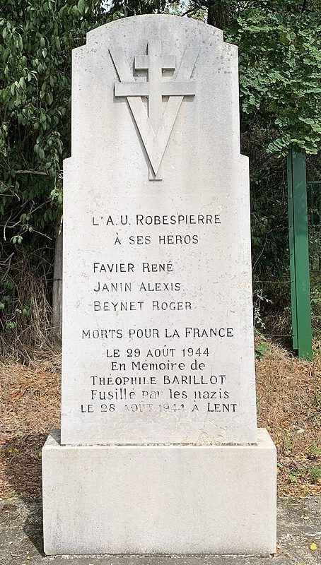 п. Этанг-Кюрлезон. Памятник Сопротивлению. 