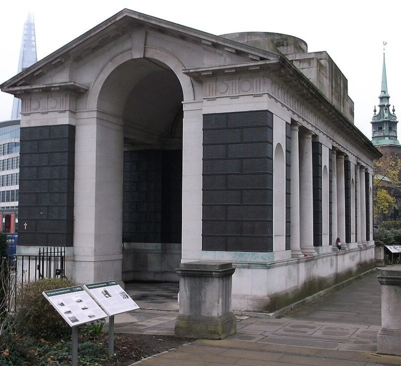 г. Лондон. Мемориал на Тауэр-Хилл в честь торговых моряков.