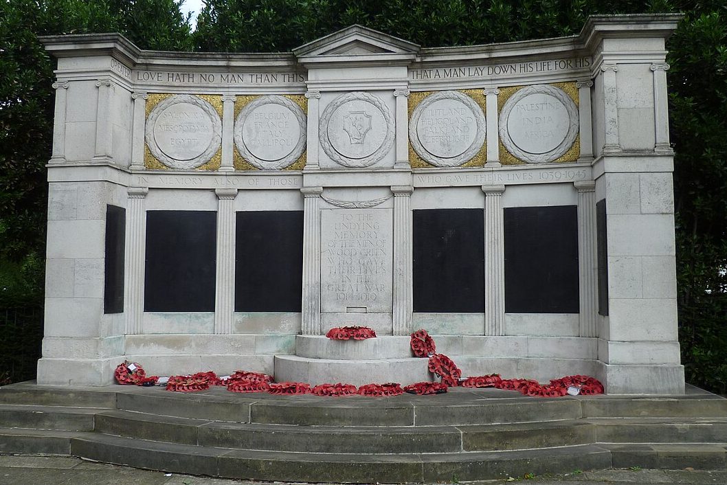 г. Лондон. Военный мемориал Вуд-Грин. 