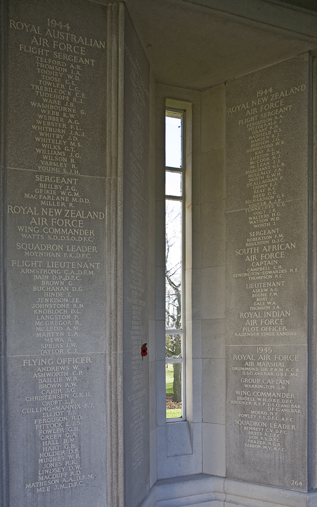 с. Энглфилд-Грин. Мемориал военно-воздушных сил. 