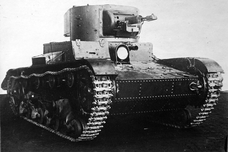 Телеуправляемый танк ТТ-26.