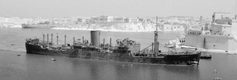 Лайнер MV Brisbane Star компании Blue Star водоизмещением 4004 брутто-тонны у Мальты.