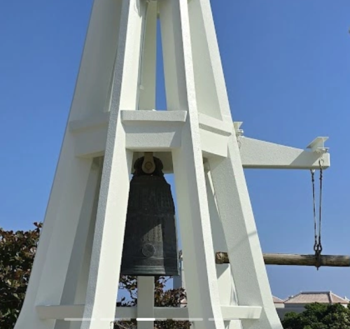 г. Итоман. Парк Мира - главный мемориальный комплекс, посвящённый битве за остров Окинава. На бесчисленных памятных камнях выгравированы имена 240 тысяч погибших.