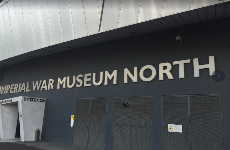 Вход в музей.