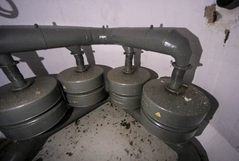 Фильтровентиляционная установка бомбоубежища.