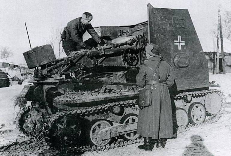 САУ с орудием 15 cm sIG. 33.